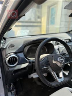 نیسان ڤێرسا